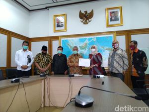 Kembali Jadi Komisioner KPU, Evi Novida Langsung Hadiri Rapat di DPR Kembali Jadi Komisioner KPU, Evi Novida Langsung Hadiri Rapat di DPR