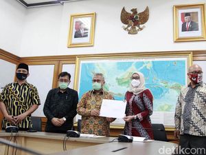 Komisioner KPU Evi Novida Negatif Corona Komisioner KPU Evi Novida Negatif Corona