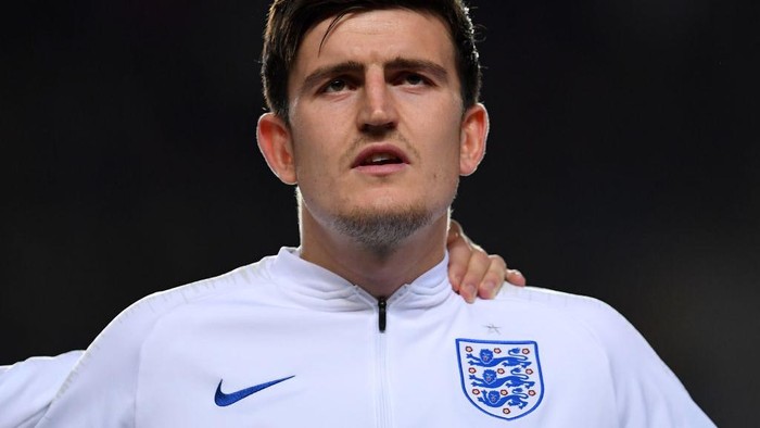 PRAGUE, CZECH REPUBLIC - OCTOBER 11:  Harry Maguire of England sings the national anthem during the UEFA Euro 2020 qualifier between Czech Republic and England at Sinobo Stadium on October 11, 2019 in Prague, Czech Republic. (Photo by Justin Setterfield/Getty Images)