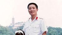 Menyentuh Hati, Ayah-Anak Foto Bareng di Tempat yang Sama Selama 40 Tahun