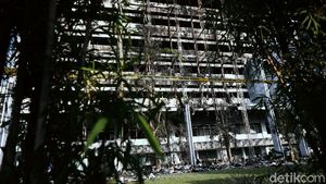Kebakaran Gedung Kejagung Sisakan Puing dan Jelaga