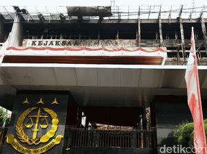 Pinta Korps Adhyaksa Tak Asal Curigai Api di Ruang Pinangki Pinta Korps Adhyaksa Tak Asal Curigai Api di Ruang Pinangki