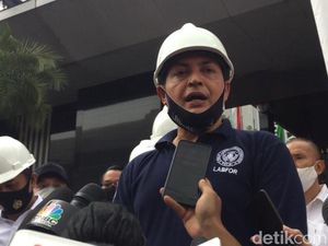 Labfor-Inafis Periksa Konstruksi Gedung Kejagung Sebelum Olah TKP Kebakaran Labfor-Inafis Periksa Konstruksi Gedung Kejagung Sebelum Olah TKP Kebakaran