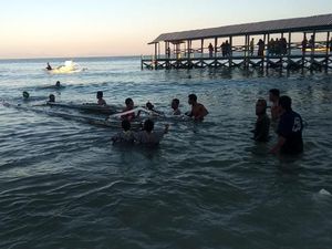 Protes Tambang Pasir Bikin 3 Nelayan Ditangkap dan Kapal Ditenggelamkan