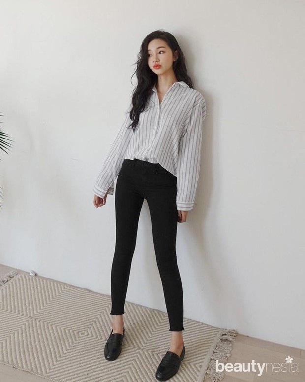 Koreanstyle/pinterest.com Tips memilih celana yang memberikan ilusi kaki lebih jenjang