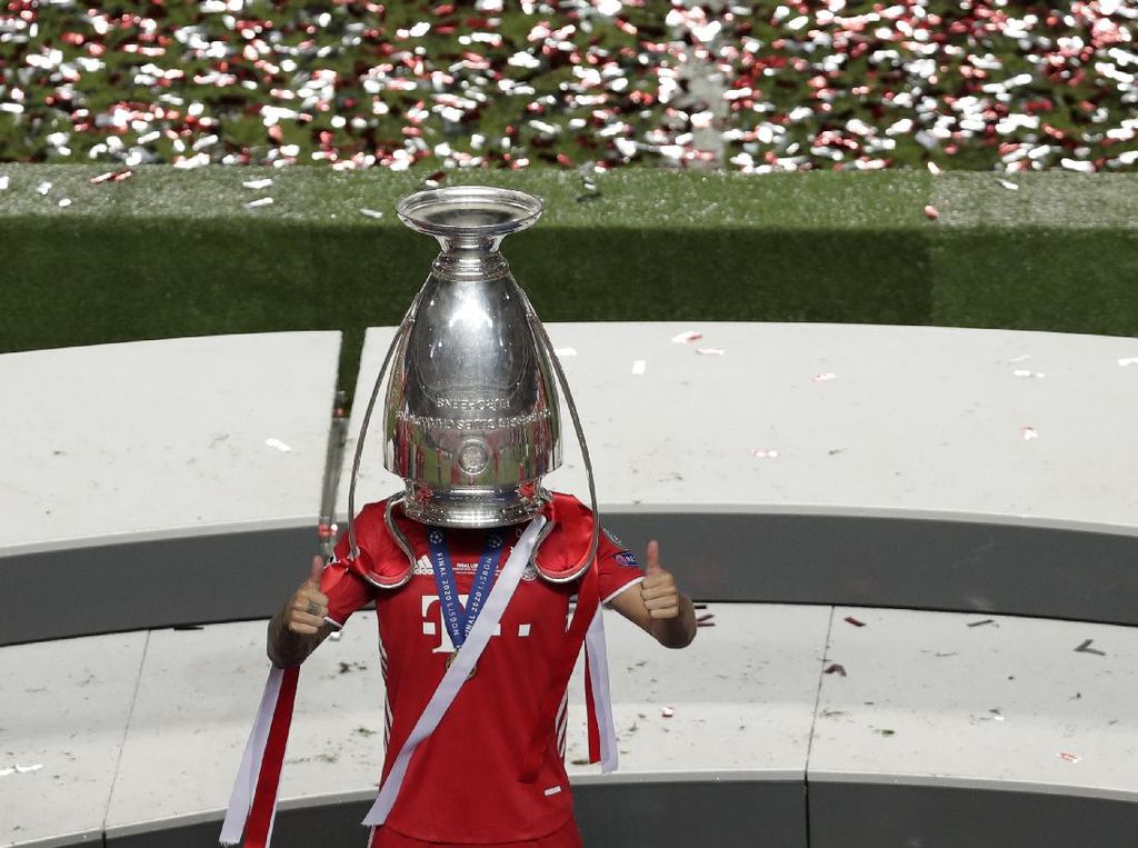 Aksi Konyol Lucas Hernandez Saat Bayern Juara Liga Champions Aksi Konyol Lucas Hernandez Saat Bayern Juara Liga Champions