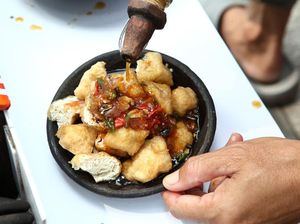 Pengalaman Jastip Tahu Gejrot dan Empal Gentong Langsung dari Cirebon Pengalaman Jastip Tahu Gejrot dan Empal Gentong Langsung dari Cirebon