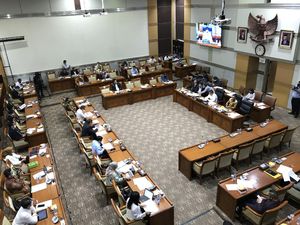 Komisi III DPR: RUU MK Memuat Aturan Perilaku Hakim hingga Dewan Etik Komisi III DPR: RUU MK Memuat Aturan Perilaku Hakim hingga Dewan Etik