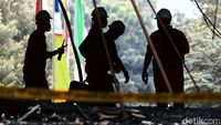 Polisi Olah TKP Cari Penyebab Kebakaran Gedung Kejagung