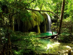 Pulau Moyo Secuil Surga di Sumbawa