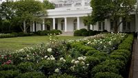 Foto Before-After Taman Gedung Putih Buatan Melania Trump, Netizen Nyinyir