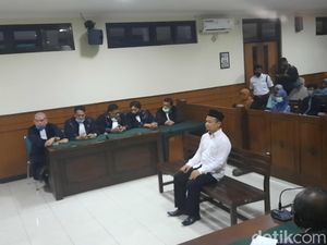 Pembina di Tragedi Susur Sungai SMPN 1 Turi Divonis 1,5 Tahun Bui Pembina di Tragedi Susur Sungai SMPN 1 Turi Divonis 1,5 Tahun Bui