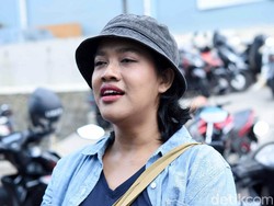 Siti Fauziah Banyak Tawaran Film Usai Viral Jadi Bu Tejo