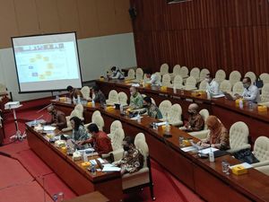 Rapat Maraton! Sri Mulyani Lanjut Bahas Pemulihan Ekonomi RI di DPR