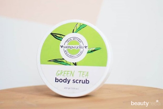 salah satu body scrub lokal terbaik yaitu dari Wangsa Jelita