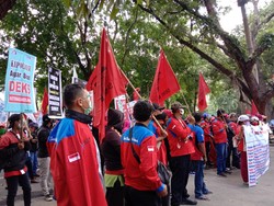 RUU Cipta Kerja Omnibus Law Disahkan DPR 8 Oktober, Ini Fakta-faktanya