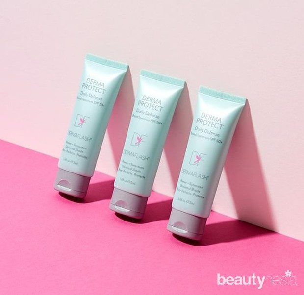 salah satu tinted sunscreen 2020 yang wajib coba adalah Dermaflash Dermaprotect Daily Defense Broad Spectrum SPF 50+