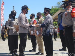 Warga dan Tokoh Masyarakat yang Getol Cegah Penyebaran COVID Dapat Penghargaan