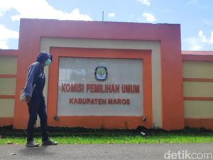 Sorotan Lembaga Pemantau Pemilu ke KPU Maros Fasilitasi Pemasangan APK Paslon Sorotan Lembaga Pemantau Pemilu ke KPU Maros Fasilitasi Pemasangan APK Paslon