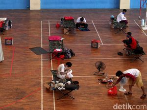 Mengintip Aktivitas Pasien OTG Corona di GOR Tambora