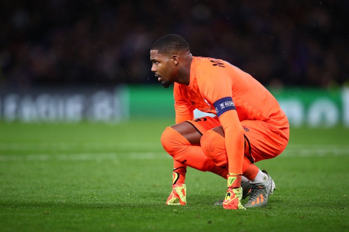 LONDON, ENGLAND - DECEMBER 10: Mike Maignan of Lille reacts during the UEFA Champions League group H match between Chelsea FC and Lille OSC at Stamford Bridge on December 10, 2019 in London, United Kingdom. (Photo by Julian Finney/Getty Images)