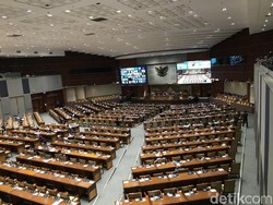 303 Anggota DPR Hadir Fisik-Virtual Paripurna soal RAPBN