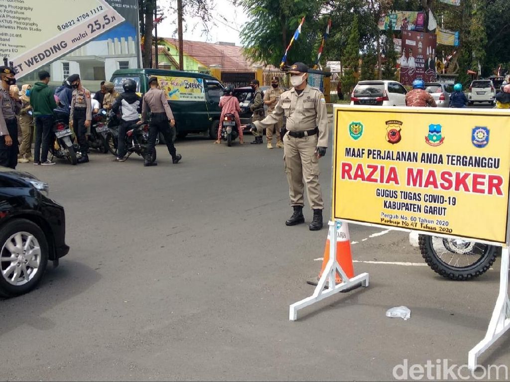 Pemkab Garut-Kuningan Gencar Razia Pelanggar Protokol Kesehatan Pemkab Garut-Kuningan Gencar Razia Pelanggar Protokol Kesehatan