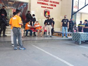 Dalih Amaliah, Joki di Penembakan Kelapa Gading Kembalikan Imbalan Dalih Amaliah, Joki di Penembakan Kelapa Gading Kembalikan Imbalan