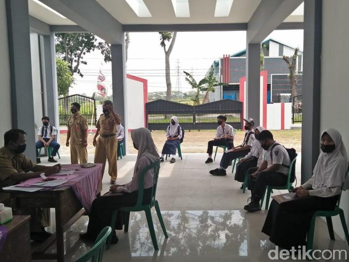 Siswa di 9 SMPN Kota Blitar Dapat Bantuan Kuota Internet