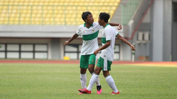 Timnas Indonesia U-16 memetik kemenangan 4-1 saat uji coba dengan Asosiasi Kota Bandung U-18.
