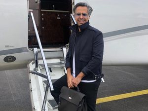 Foto: Pria Arab Tajir yang Selalu Modis, Punya Banyak Tas Hermes Foto: Pria Arab Tajir yang Selalu Modis, Punya Banyak Tas Hermes