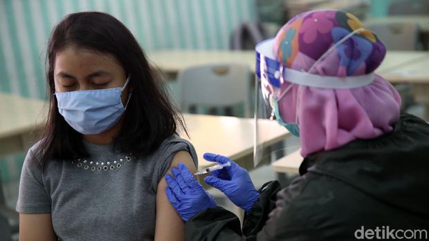 Bulan Imunisasi Anak Sekolah (BIAS) juga memberikan vaksin HPV kepada siswa SD kelas 5 dan 6. Vaksin ini untuk mencegah kanker serviks atau kanker mulut rahim.