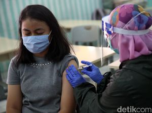 Sambut Hari Kanker Sedunia, Menkes Budi Ajak Perempuan RI Vaksinasi HPV Sambut Hari Kanker Sedunia, Menkes Budi Ajak Perempuan RI Vaksinasi HPV