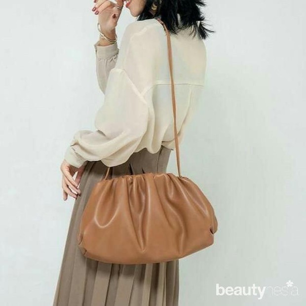 Walaupun banyak barang tidak akan mempengaruhi bentuk tas.