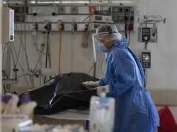 Tenaga Kesehatan di Argentina Kewalahan dengan Pasien Covid-19