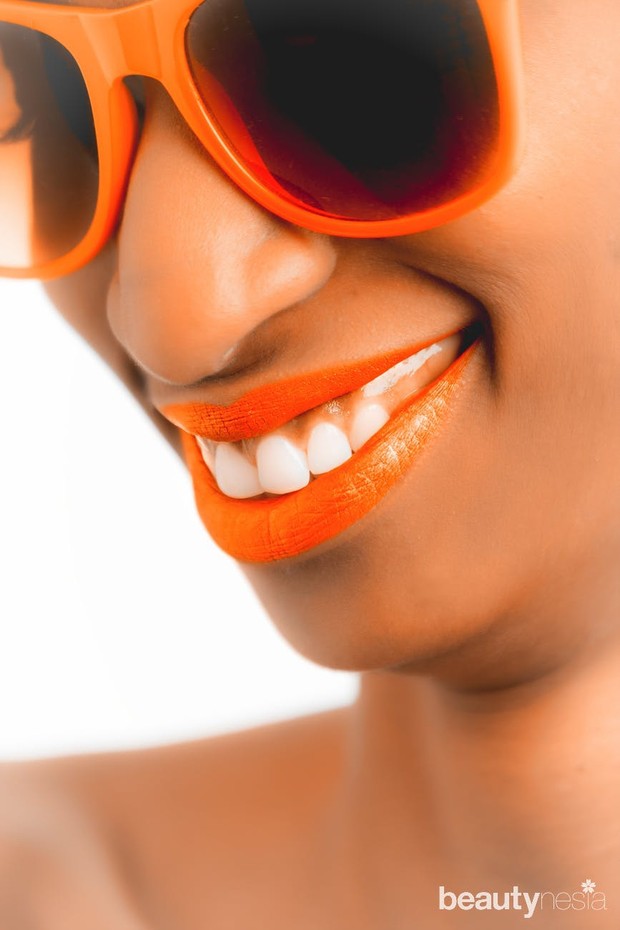 Lipstik orange / pexels.com Lipstik berwarna orange cocok untuk kamu yang memiliki kulit sawo matang