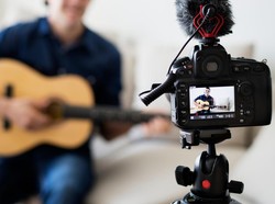 Agar Tak Langgar Aturan, Ini Langkah Bikin Video Cover Lagu yang Baik