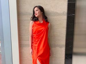 Potret Rumah Ovi Dian yang Punya Lapangan Golf Sendiri