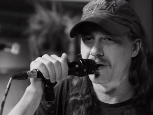 Riley Gale Vokalis Power Trip Meninggal Dunia Riley Gale Vokalis Power Trip Meninggal Dunia