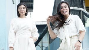 Gaya Kompak Wulan Guritno dan Shaloom Razade, Mirip Kakak-Adik
