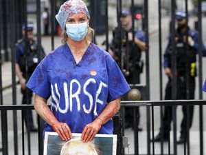 100.000 Perawat Inggris Bakal Mogok Kerja Tuntut Kenaikan Gaji! 100.000 Perawat Inggris Bakal Mogok Kerja Tuntut Kenaikan Gaji!