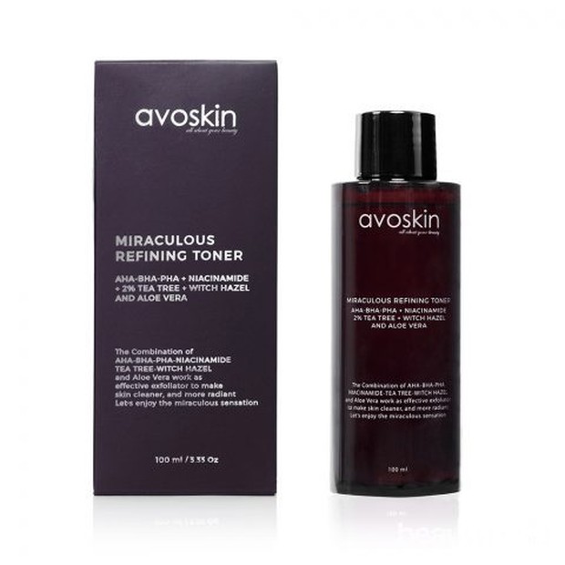 Dengan kandungan AHA, BHA, PHA, niacinamide, tea tree dan ekstrak alami lainnya maka akan memaksimalkan proses pengelupasan kulit tanpa meninggalkan efek kering dan aman untuk kulit berjerawat.