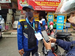 Keren! Bayar Parkir di Jalan Pagongan Cirebon Bisa Non Tunai