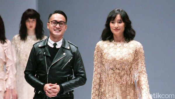 Barli Asmara Meninggal Dunia, Ini Kenangan Sang Desainer Dalam Karya