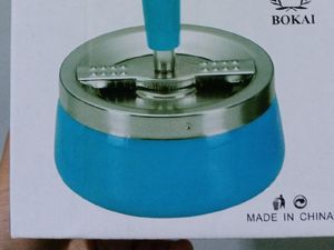 Ngakak! Dikira Blender Manual, Wanita Ini Malah Beli Asbak