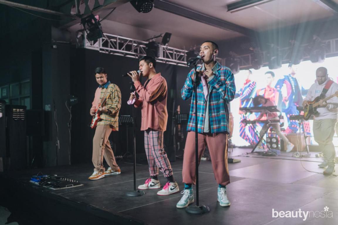 #EkspresiCaraBaru Live Concert PINKBERRY bersama ran, rizky febian, jovi adhiguna, dan michimomo
