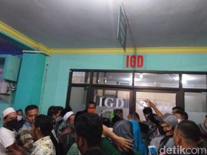 Tolak Pemakaman Protap COVID-19, Keluarga di Situbondo Jemput Paksa Jenazah Tolak Pemakaman Protap COVID-19, Keluarga di Situbondo Jemput Paksa Jenazah