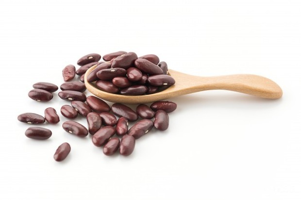 Kacang merah mengandung banyak serat yang dapat melancarkan pencernaan. Jika terlalu banyak serat yang diserap, hal ini akan membuat usus kita mengalami luka