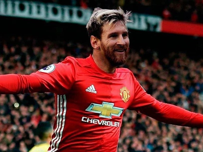 Lionel Messi berseragam Manchester United