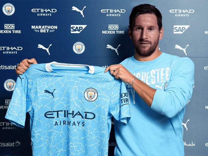 Lionel Messi berseragam Manchester City